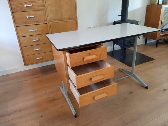 Image 1 of beau bureau Bruynzeel vintage