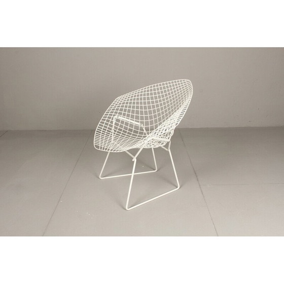 Image 1 of White Diamond Chair in the style of Bertoia for Knoll, 1983