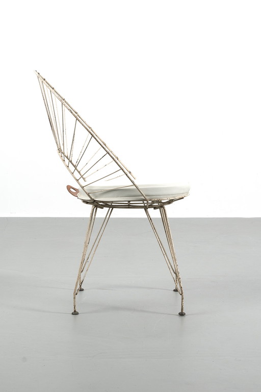 Chaise en fil de fer vintage