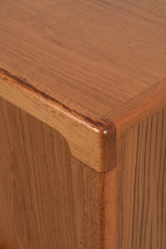 Image 1 of Armoire vintage Silkeborg 69500 A