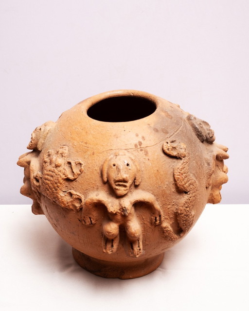 Olokun Pot Benin