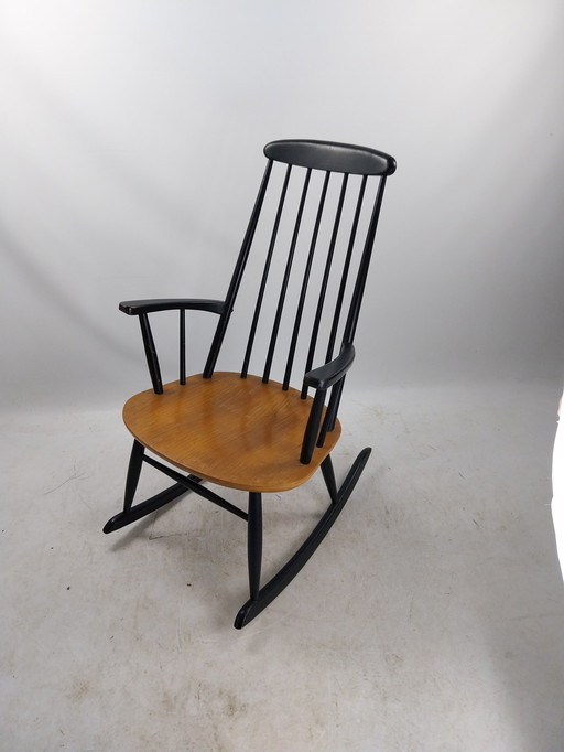 1 X Scandinavian Rocking Chair In Style From Tapiovaara.