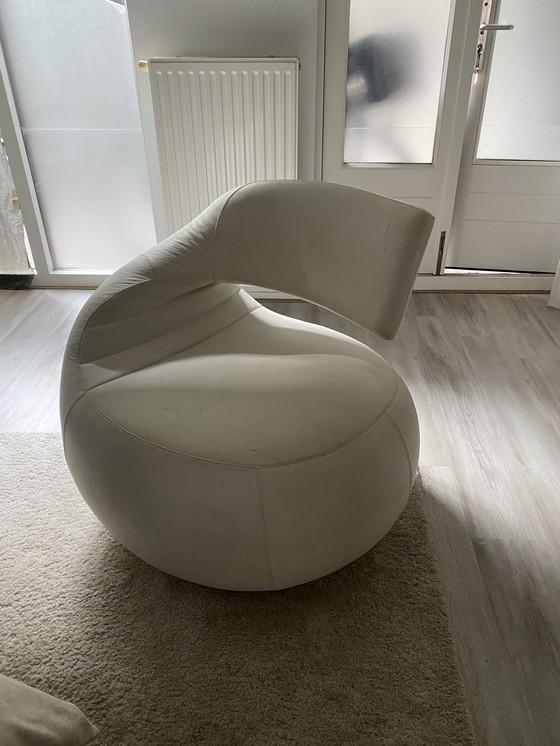 Image 1 of Leolux Gisa swivel chair