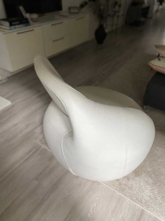 Image 1 of Leolux Gisa swivel chair