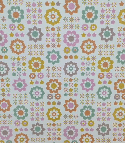 7761 Vintage Pastel Retro 70s Floral Wallpaper