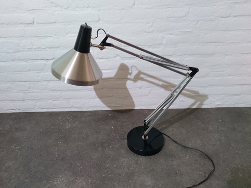 Architect desk lamp T9 by Hala