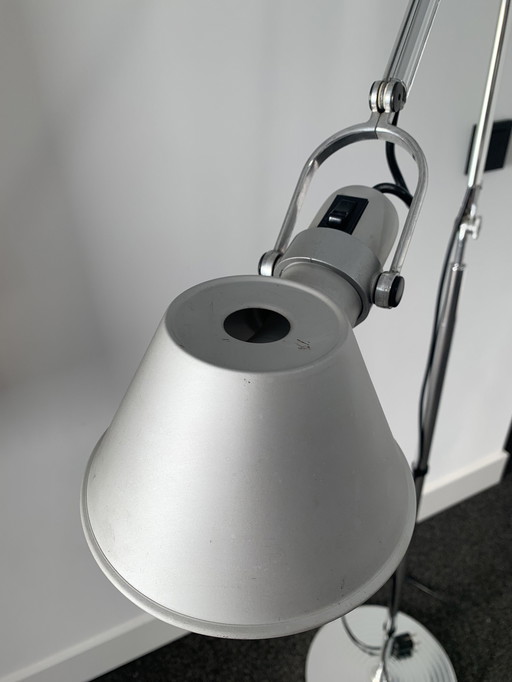 Artemide Floor lights | Whoppah Artemide Floor lights | Whoppah