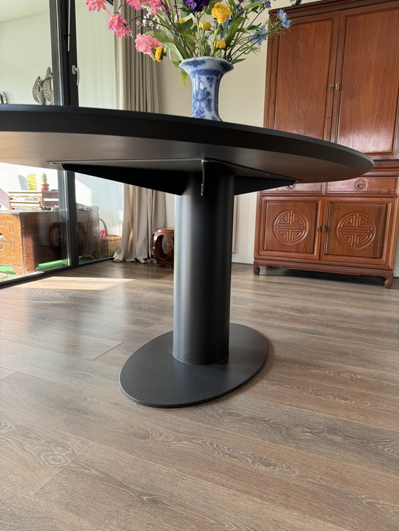 Image 1 of Metaform Orfis dining table