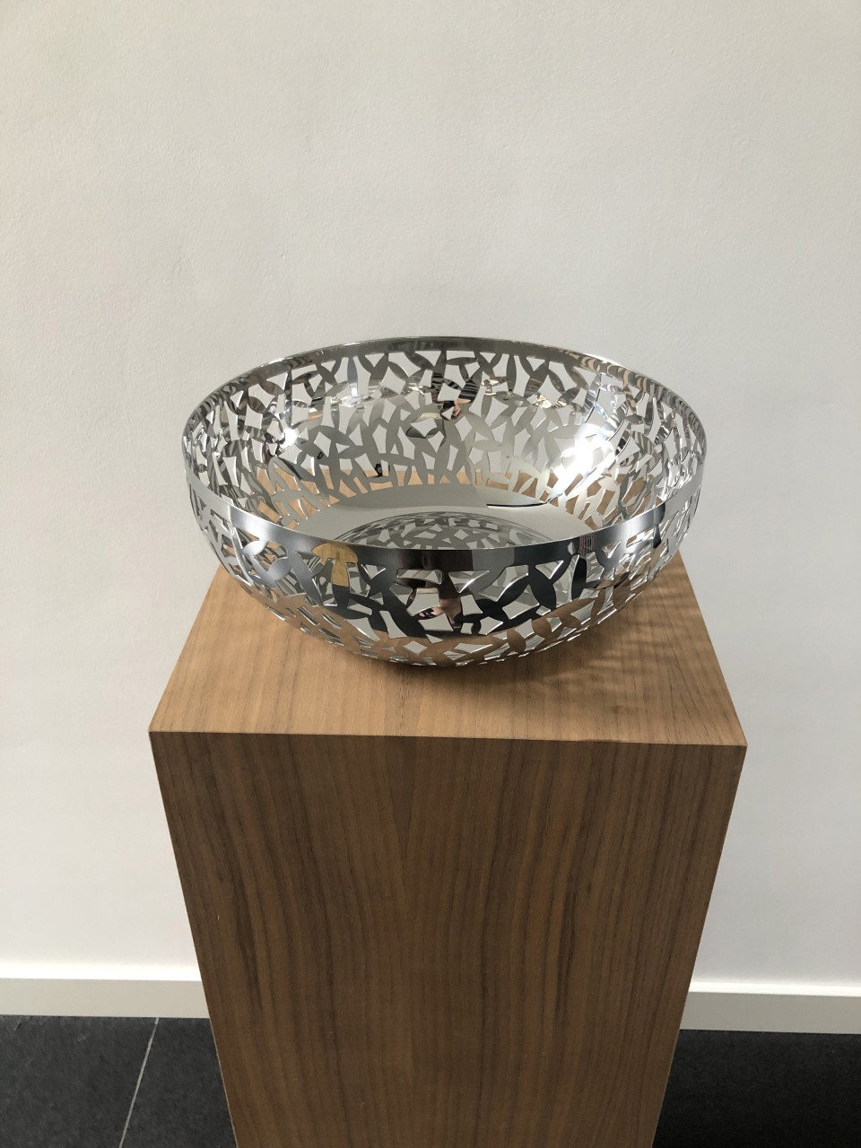 Alessi bowl cactus new. | 93 | Whoppah