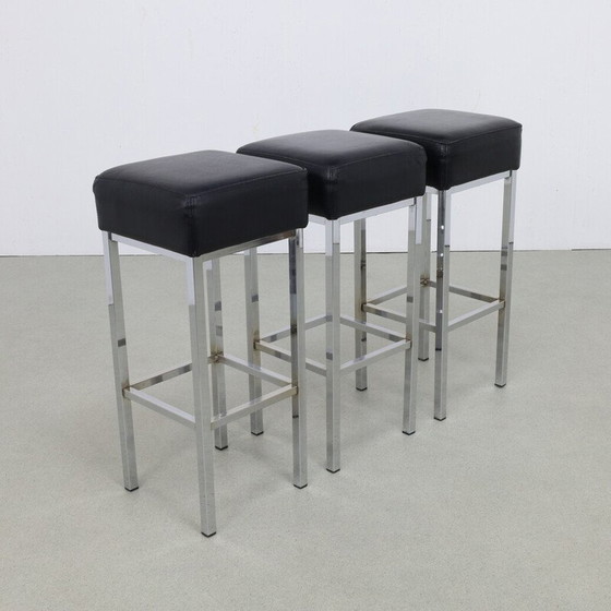 Image 1 of Set of 3 vintage bar stools in chrome and leather, 1980