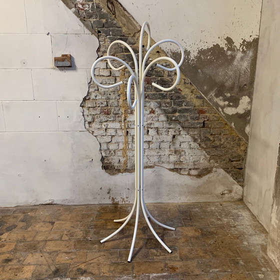 Image 1 of Original coat rack in white lacquered metal from the 80s