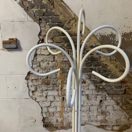 Image 1 of Original coat rack in white lacquered metal from the 80s