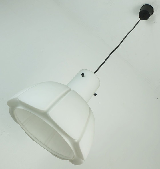 Image 1 of grande glashuette limburg PENDANT LIGHT abat-jour en verre opalin blanc en forme de fleur