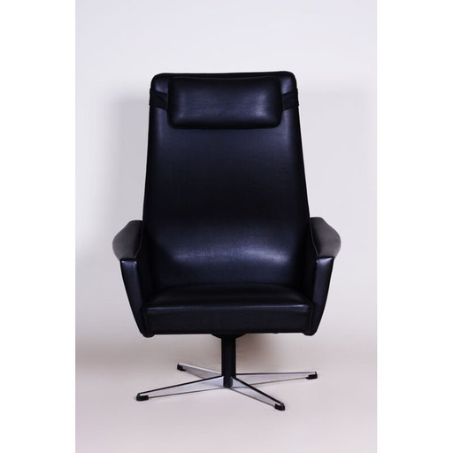 Vintage black leather armchair, Czechoslovakia 1960s