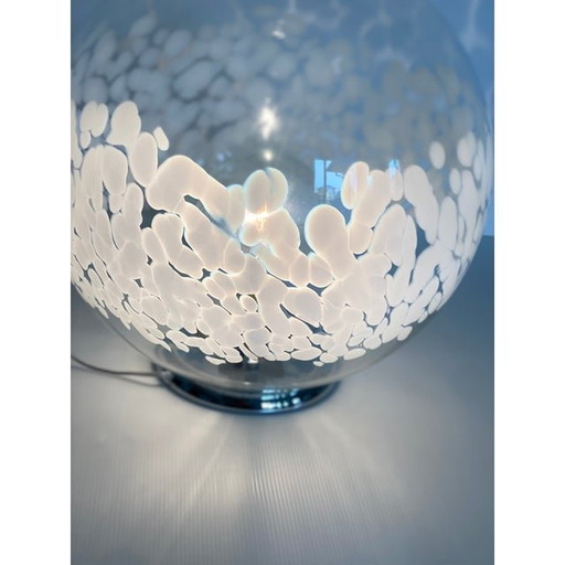 Contemporary Scenographic Murano White Murano Glass Table Lamp In 70'S Style