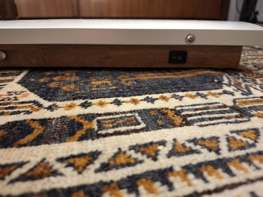 Floor, Cabinet Or Ceiling Lighting Element