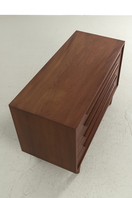 Image 1 of Cassettiera vintage in teak