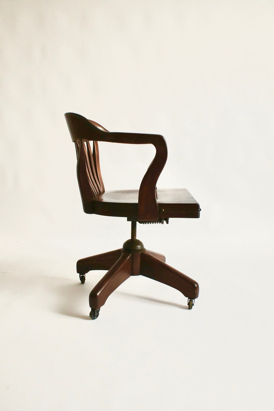 Image 1 of American swivel and tilt office chair