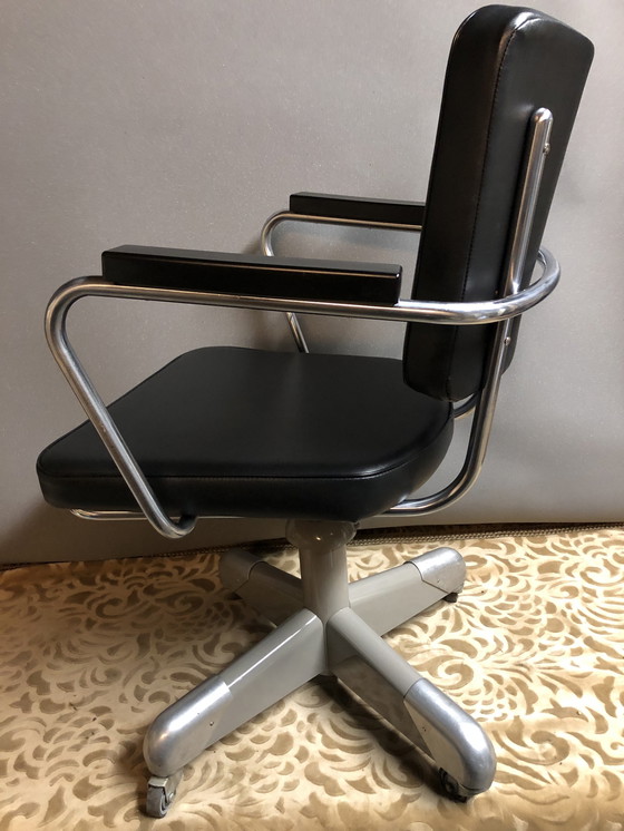 Image 1 of Gispen office chair