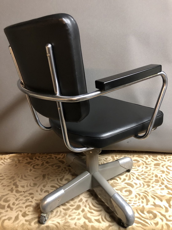 Image 1 of Gispen office chair