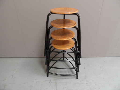 Ensemble vintage de 4 tabourets