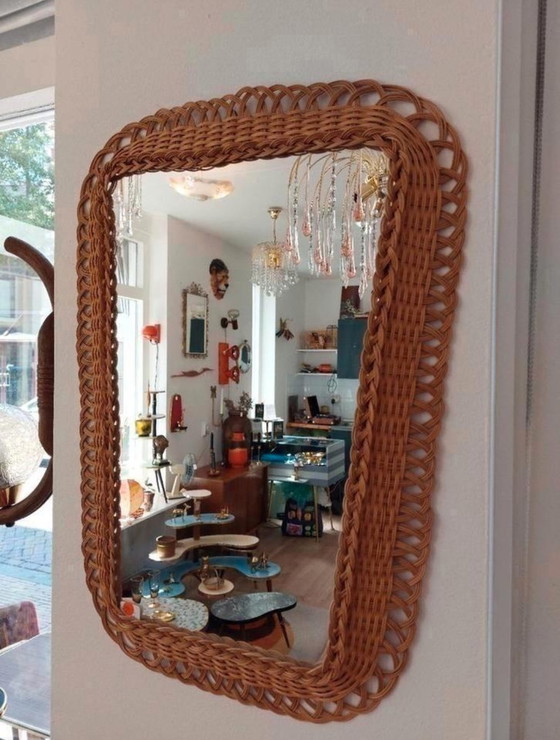 Image 1 of Grand miroir conique en rotin Vintage