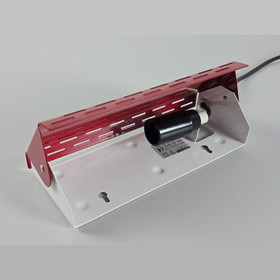 Image 1 of Lampada da parete vintage regolabile in metallo rosso massiccio con apertura a ribalta, disegnata da Gérard Gossé, Belgio, anni 