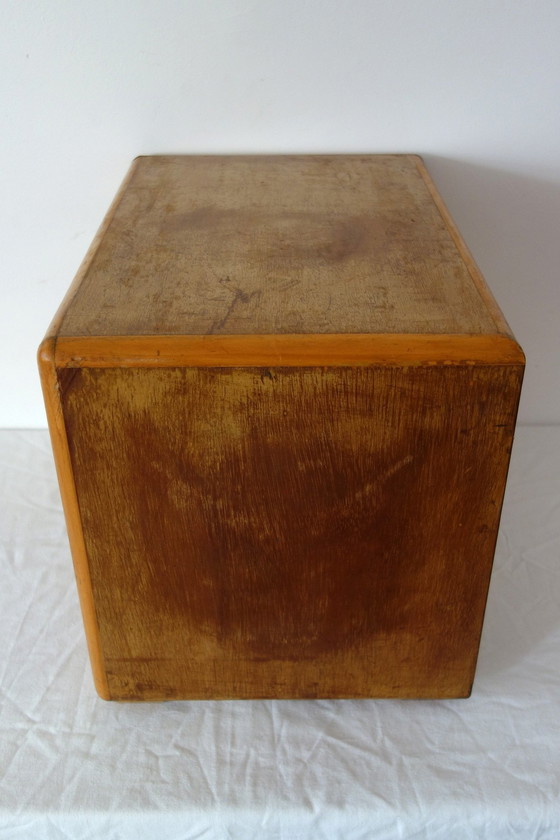 Image 1 of Vetrina vintage per merceria in seta sulla Croisette con 4 cassetti