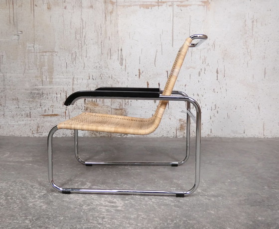 Image 1 of Chaise Thonet S35 et lampadaire Gepo chroome