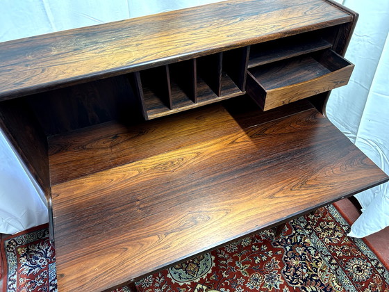 Image 1 of Rosewood Henning Jorgensen secretary