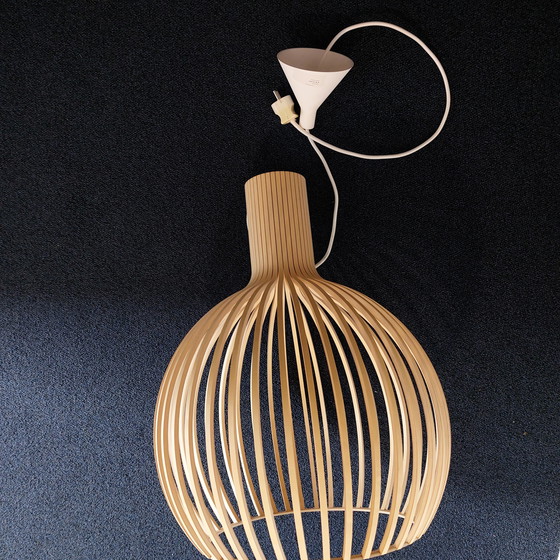 Image 1 of Secto Octo design table lamp