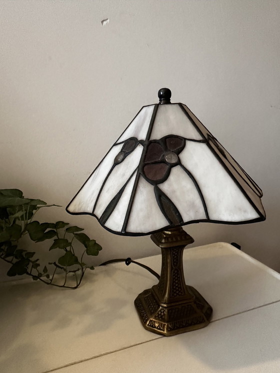 Image 1 of Tiffany style lamp