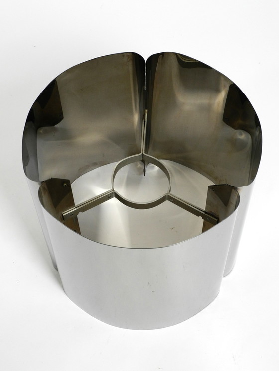 Image 1 of Lampada da tavolo unica, pesante, enorme, in metallo cromato, anni '70, con paralume in metallo | Altezza 75 cm | 29,5"