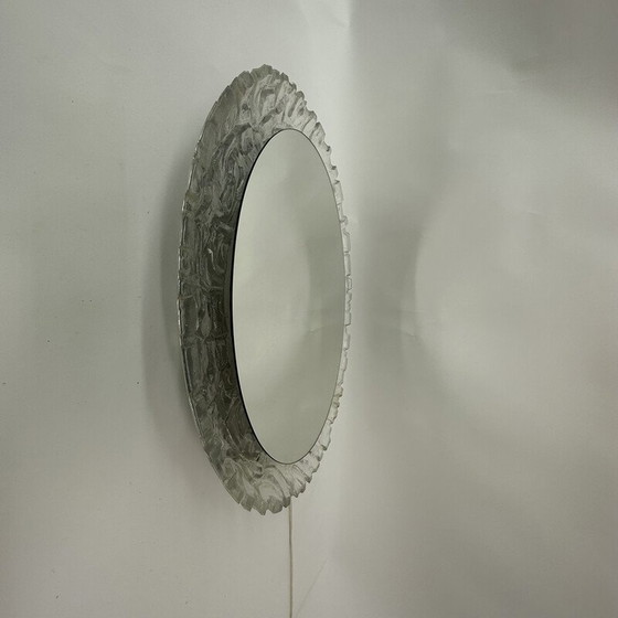 Image 1 of Specchio ovale da parete in lucite vintage Hillebrand con retroilluminazione, Germania anni '70