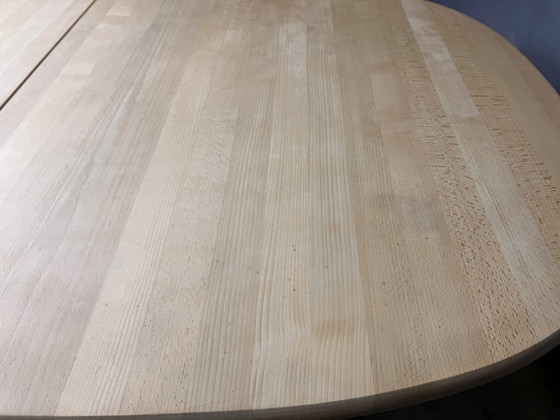 Image 1 of Mesa de comedor de haya de diseño danés ovalada extensible