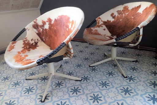 2x Hans Olsen and for Lusch & Co. Circle balloon chairs