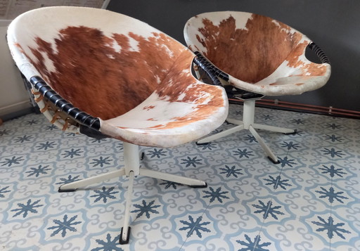 2x Hans Olsen and for Lusch & Co. Circle balloon chairs