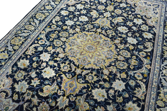 Image 1 of Alfombra Nadjafabad anudada a mano – 320 x 220 cm