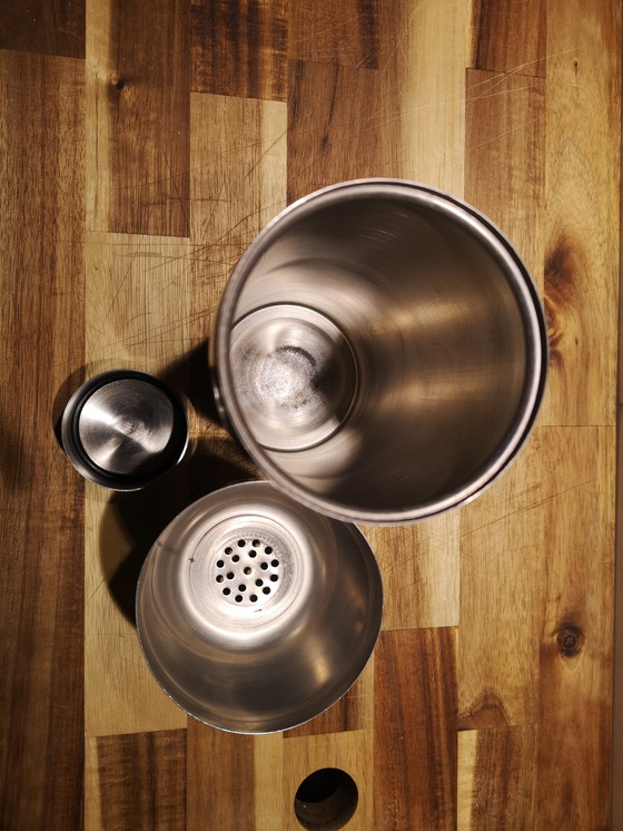 Image 1 of Guy Degrenge vintage cocktail shaker