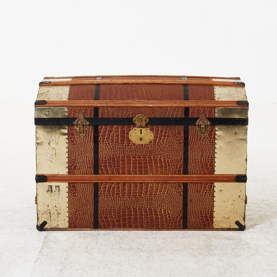 Image 1 of Travel trunk from 1920's