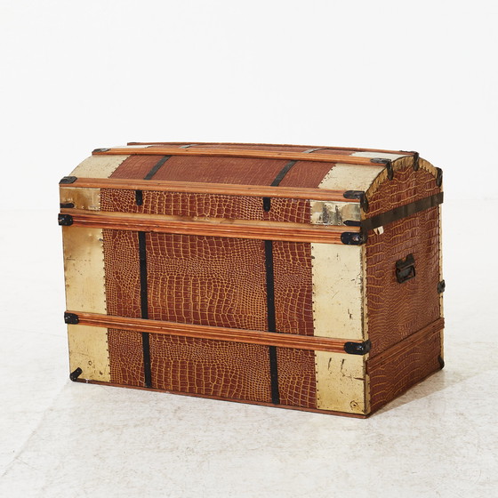 Image 1 of Travel trunk from 1920's