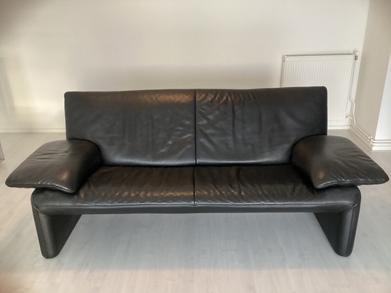 Image 1 of Two Jori Jr8700 sofas in black leather