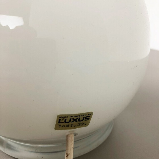 Image 1 of Lampada vintage in vetro bianco di Uno e Östen Kristiansson per Luxus Vittsjö, Svezia anni '60