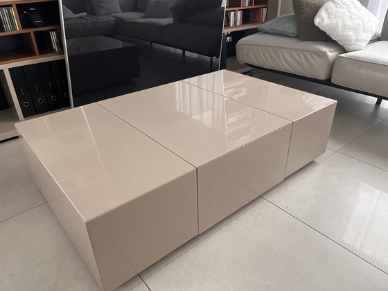 Image 1 of Design Depot Table basse avec espace de rangement