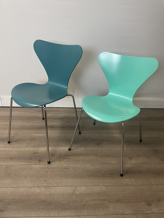 Image 1 of Butterfly chairs Fritz Hansen