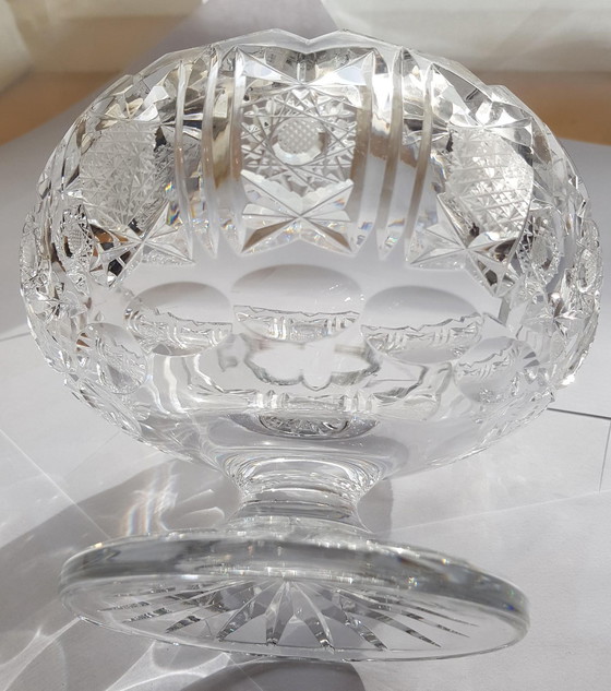 Image 1 of Lead crystal bowl with foot