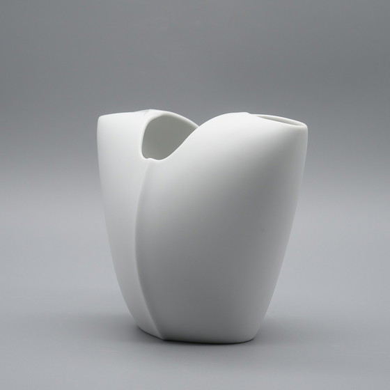 Image 1 of Rosenthal Studio-Linie × Lino Sabattini Vase en porcelaine bisque blanche Modernisme
