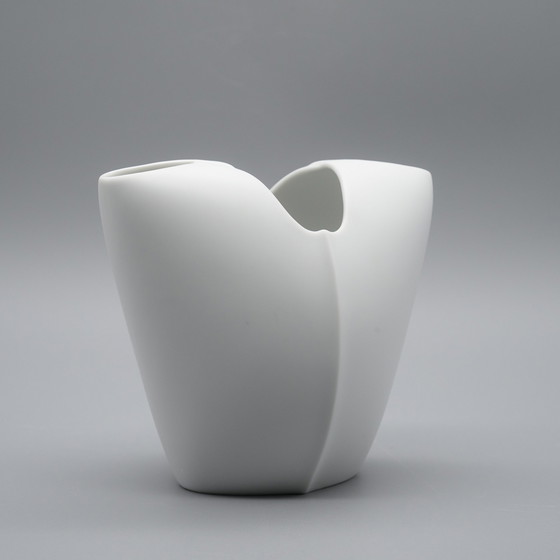 Image 1 of Rosenthal Studio-Linie × Lino Sabattini Vase en porcelaine bisque blanche Modernisme