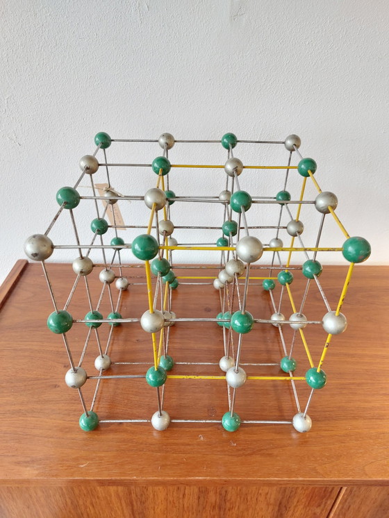 Image 1 of Modèle/objet vintage des années 1960 (école) Chlorure de sodium