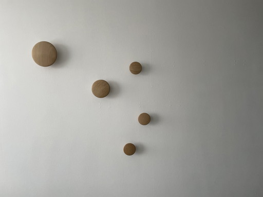 Set of Muuto the dots